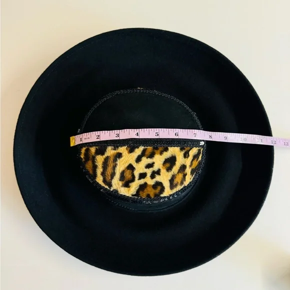 Vtg.Sonni 100% wool felt wide brim hat with faux fur and sequins.One Size